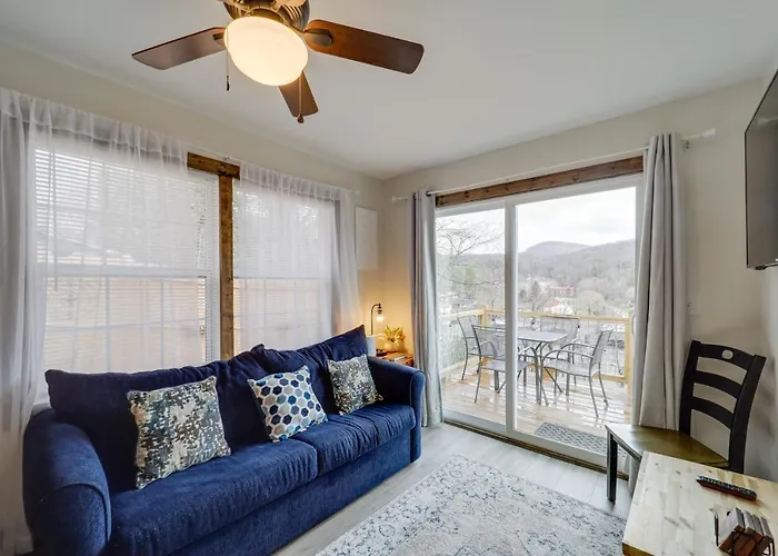 Hilltop Hideaway W/ Scenic Views & Hot Tub!