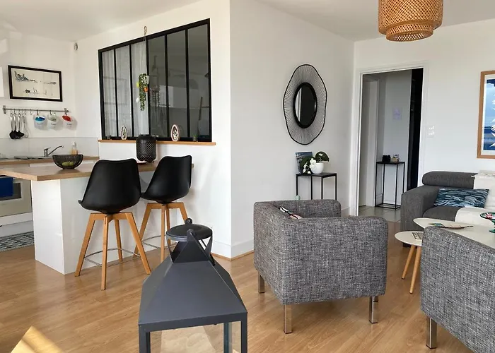 Splendide Vue Face A La Mer Avec Garage