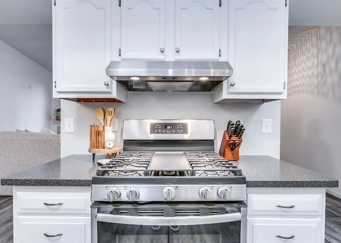 New! Modern • Family Friendly • The Desert Nest