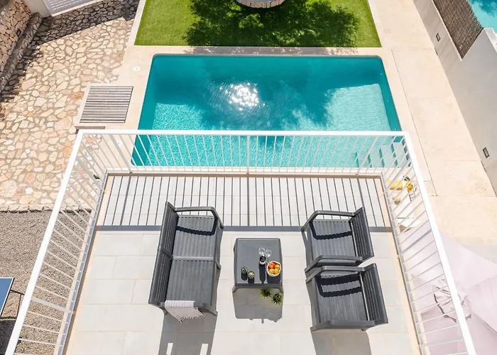 Stunning Villa Marianella, Casa Gris, Pool, Bbq, Ac, Free Wifi