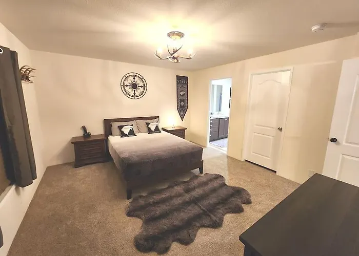 Westeros - Got Themed Cabin In The Olympic Forest.