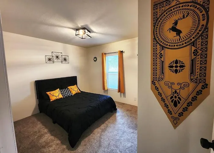 Westeros - Got Themed Cabin In The Olympic Forest.