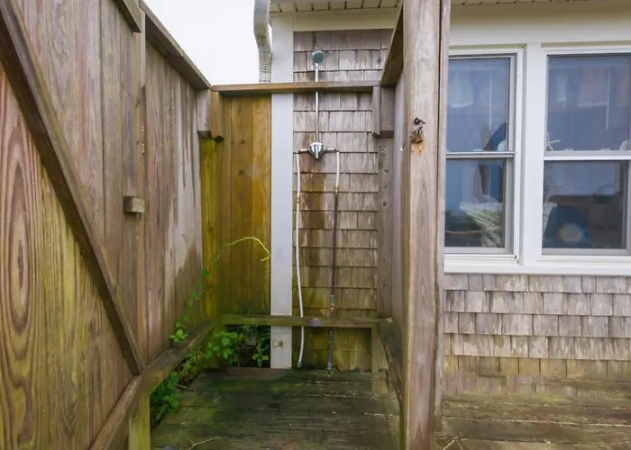 Oceanfront Escape—Cape Cod Bay Sandbars