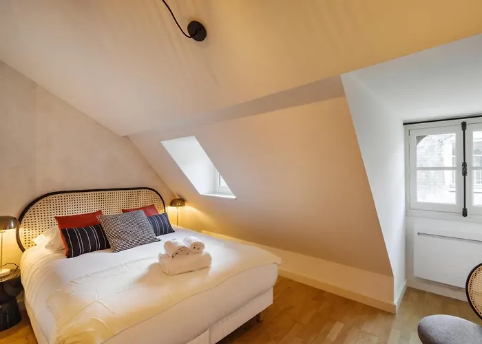 La Tourelle & L'Honore - 2 Appartements Dans Le Centre Historique De Rennes