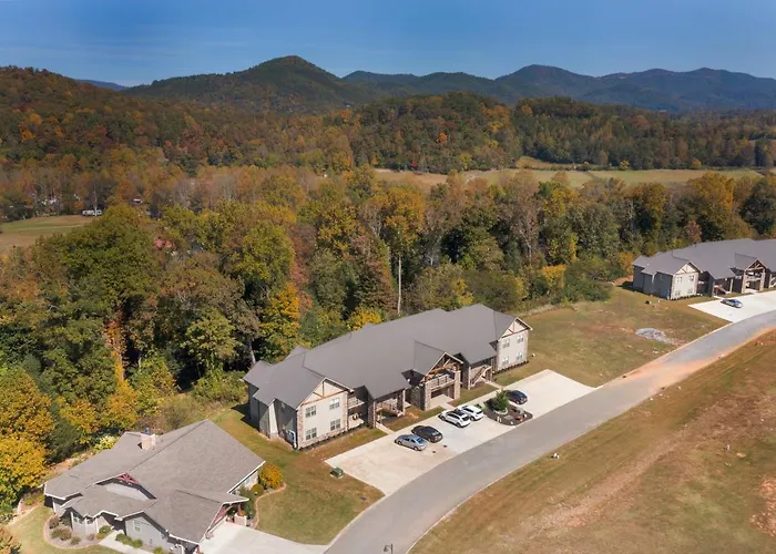 Modern Cades Cove Condo W Community Pool