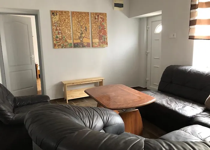 Harom Tarka Macska Apartmanok