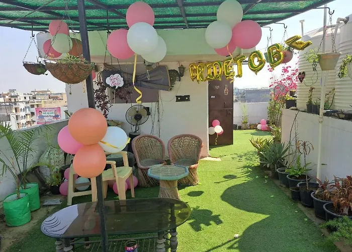 Private Room With Sky Garden In Green Bacchus By Walias
