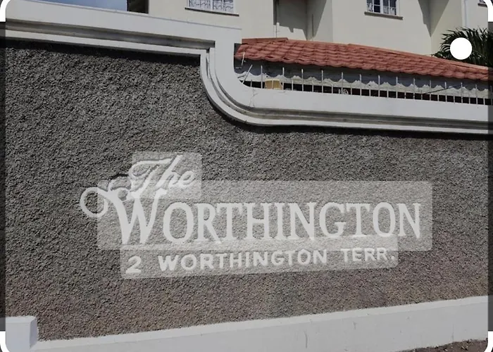 Modern Apartment At The Worthington