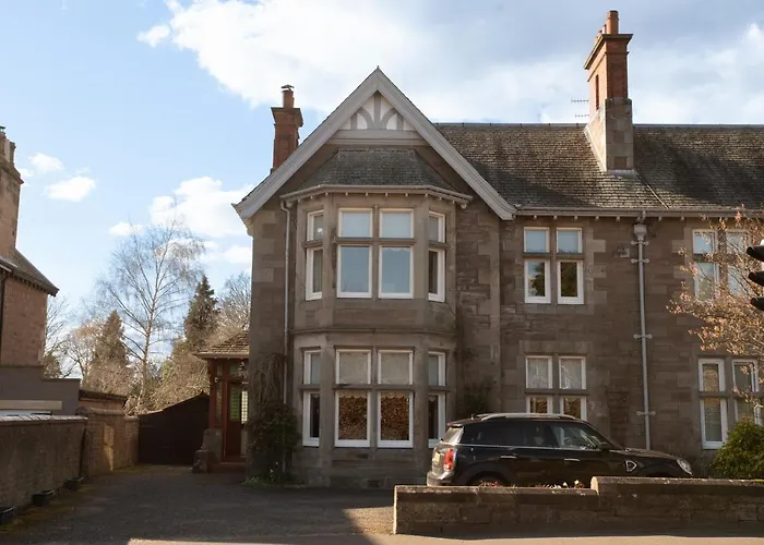 Beautiful Victorian Villa In Perth