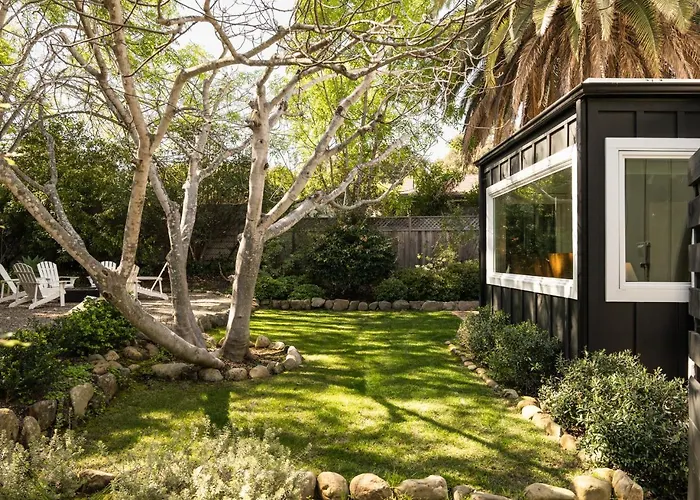 Palm Cottage