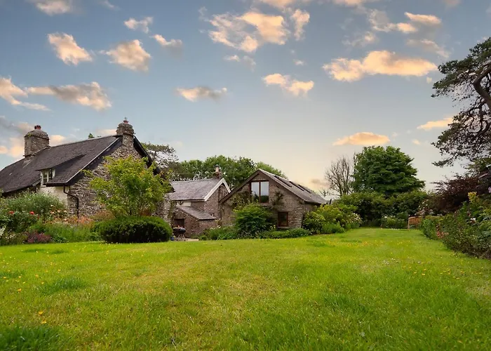 Rosehill Barn -A Tranquil Rural Barn Conversion