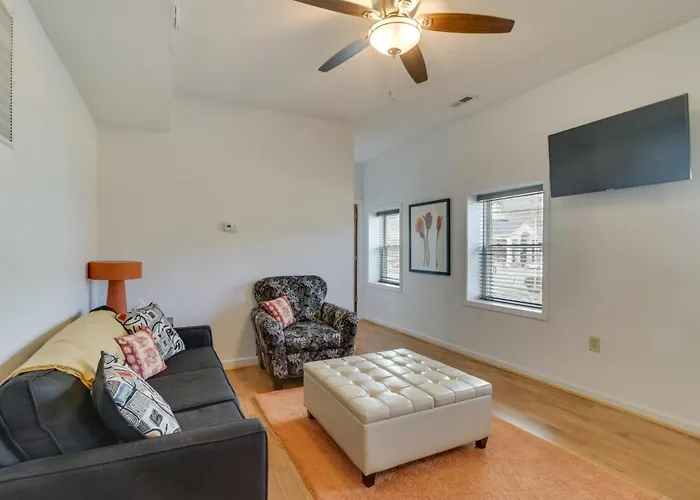 Cozy Marlinton Vacation Rental: Downtown Location!