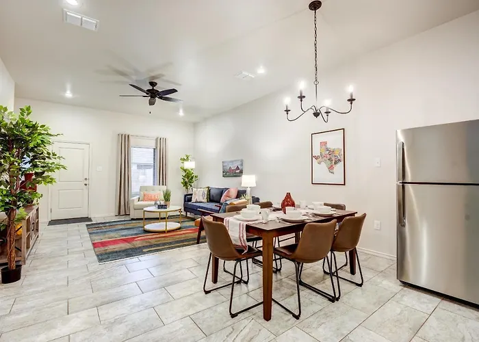 Luxury Lubbock Home Retreat Near Texas Tech