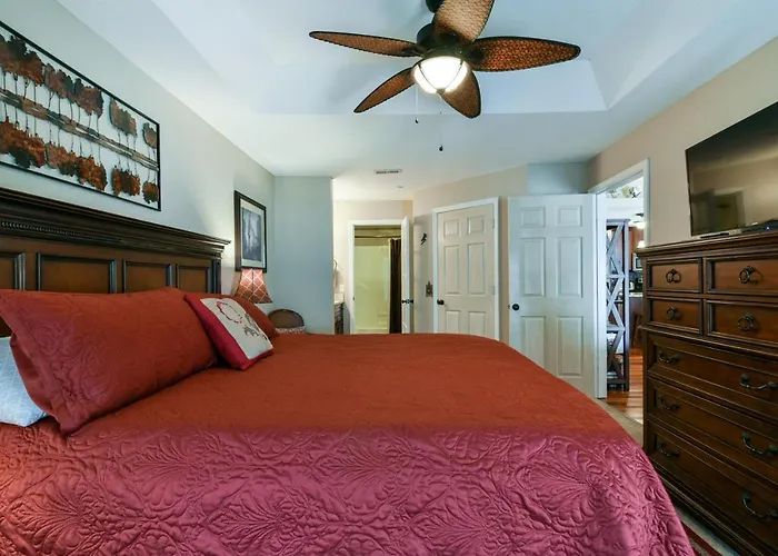 3Br Lake View Condo - Stairs Required - Close To Marina - Pool -Free Tickets Included - 700Ep