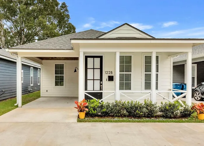Charming Cottage Built In 2019