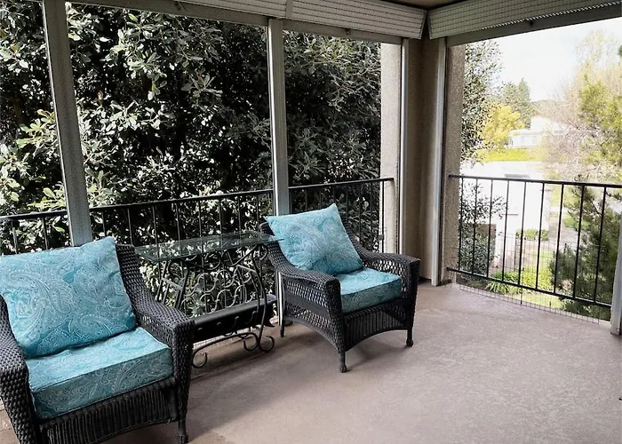 Monthly Only, Quite Condo In The 55 Community,10 Min To Laguna Beach