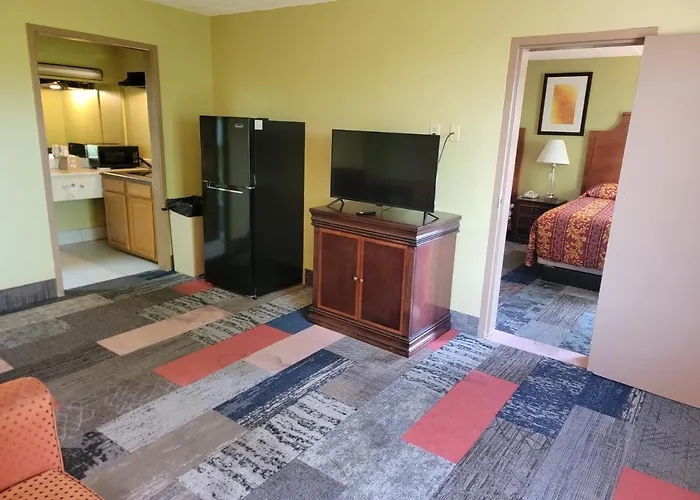 Studio 9 Inn & Suites