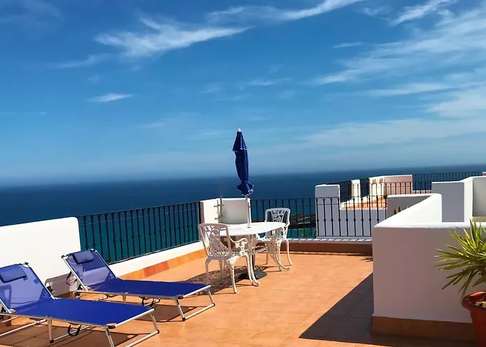 Penthouse With Large Terrace And Roof Solarium, With Amazing Sea Views