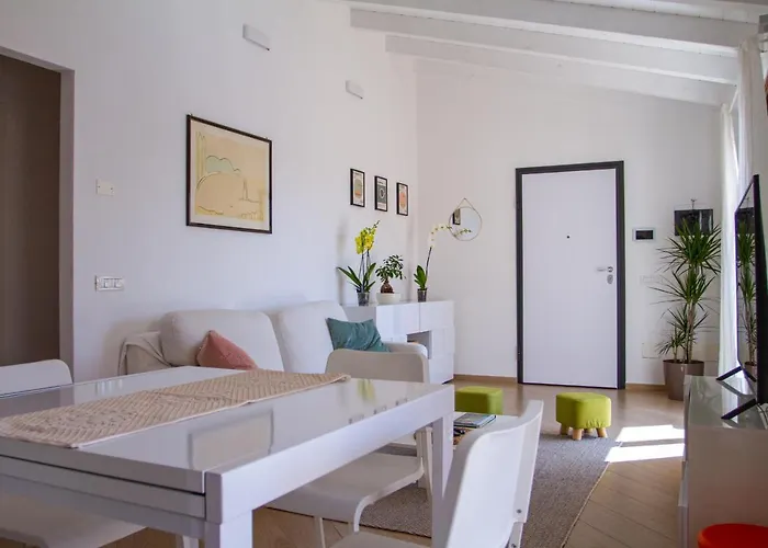 Waterfront Apartment Olbia