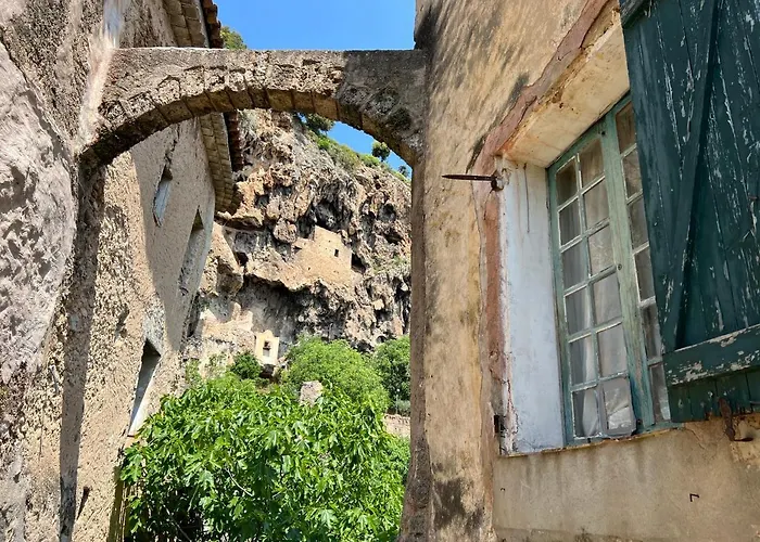 Maison Caryatides