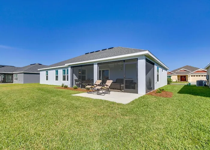 Home W/ Lanai + Community Perks In The Villages!