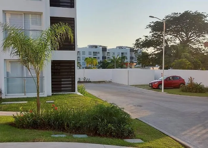 Bonito Departamento En Planta Baja En Manzanillo Con Alberca