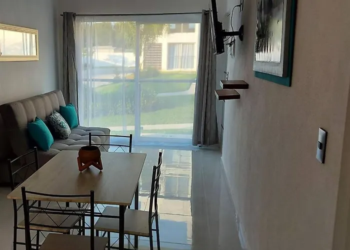Bonito Departamento En Planta Baja En Manzanillo Con Alberca