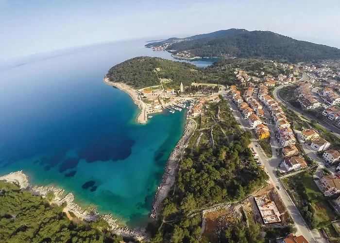 Beach Front Home In Mali Losinj With Wifi
