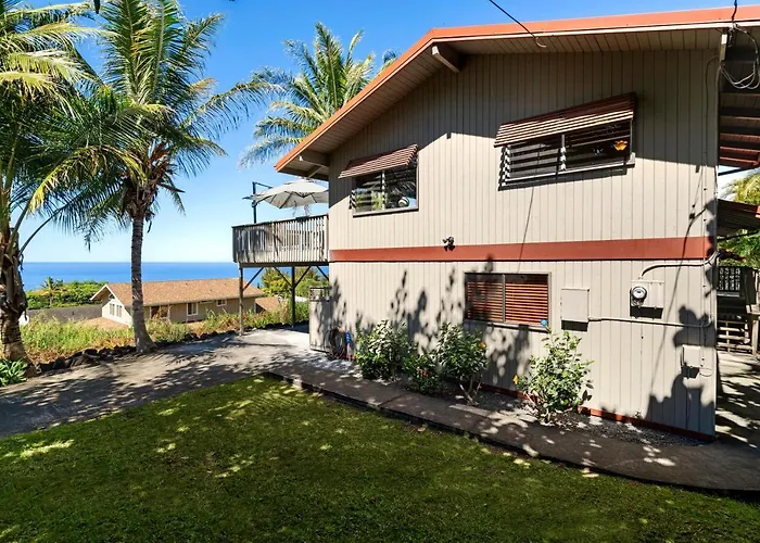 Halekii Sunset Beautiful 4 Bedroom Kealakekua Home