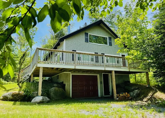 Chalet With A Private Beach In Acadia National Park