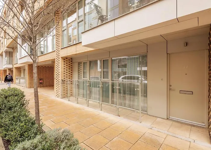 Luxury Ensuite Room 2 Minutes From Cambridge Station