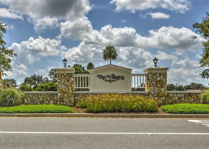 Home W/ Lanai + Community Perks In The Villages!