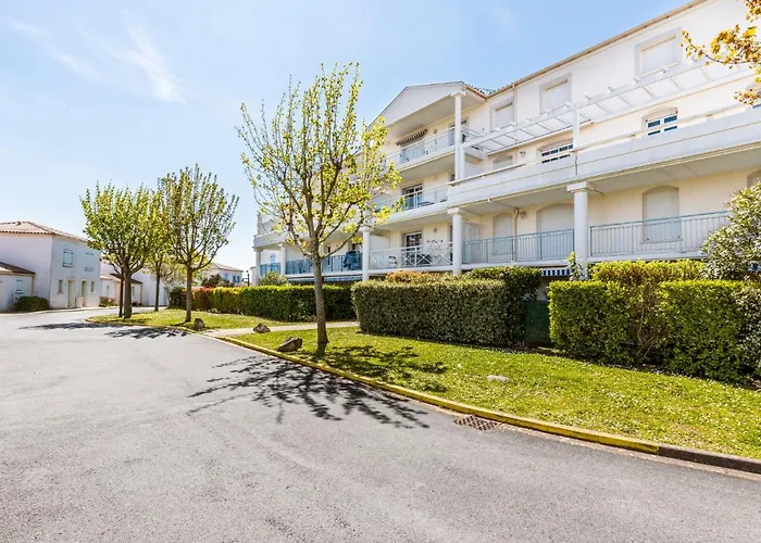 Holiday Home Les Hautes Folies-7 By Interhome