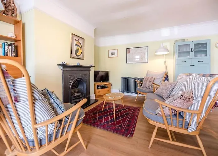 8 The Craighurst, Southwold
