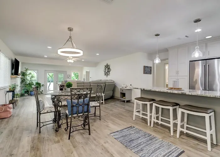Kingwood Cottage - 10 Mins From Iah - Lake Front