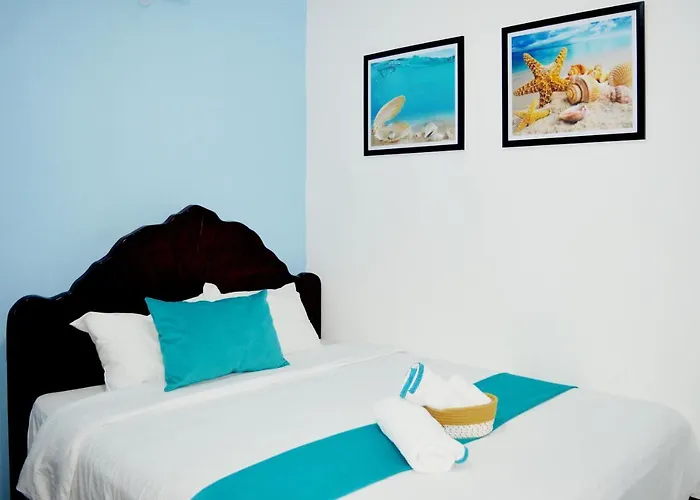 Apartamento Amueblado Caribe: Convenient Airport Retreat