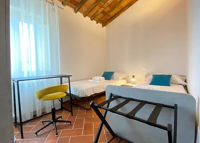Viaggiare Smart Wi-Fi, Tv Hd, Spazio Di Lavoro, Parcheggio Gratuito Nella Struttura,
