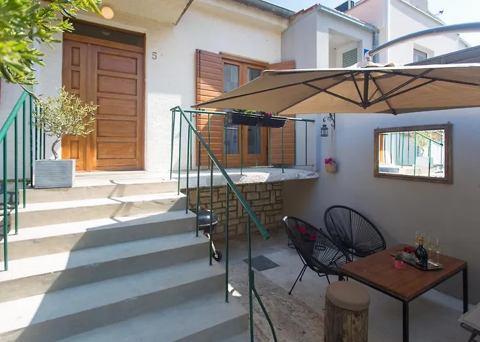 Holiday House Vida