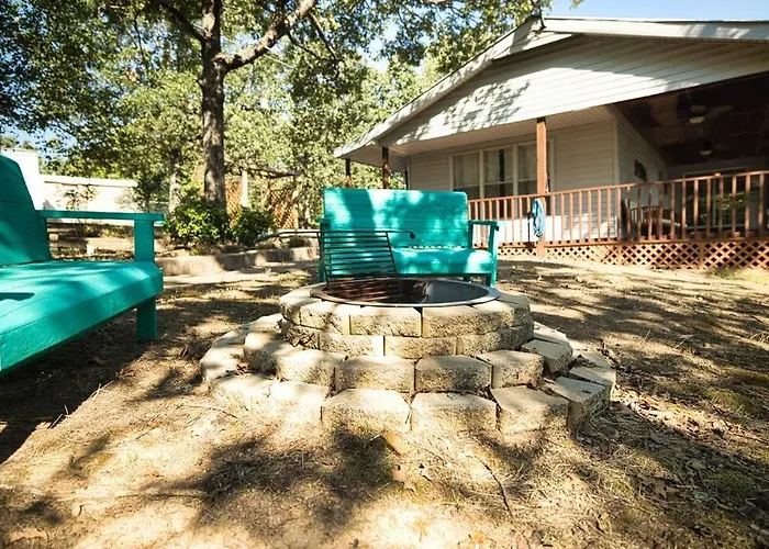 Gigi'S Spacious Lakefront With Boat Ramp Access!! Newly Remodeled, Sleeps 8!