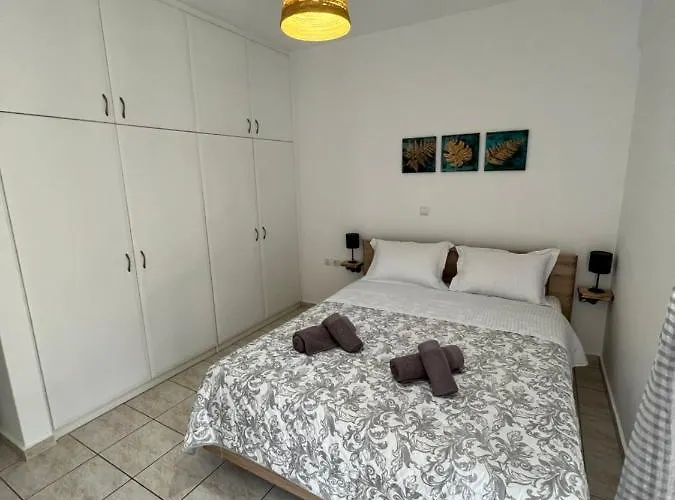 Porfyra Apartment Portoheli