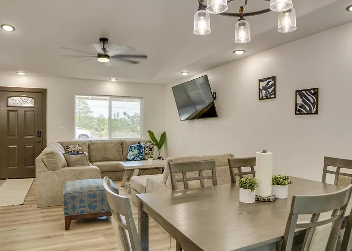 3 Mi To Shipman Beach! Family Getaway W/ Patio