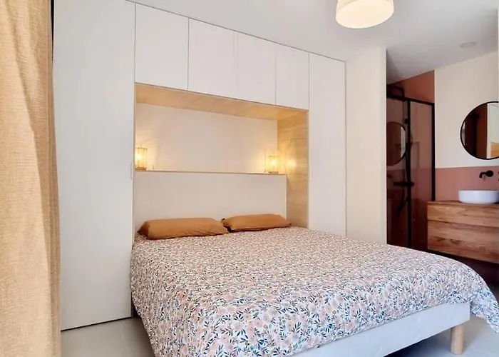 Appartement Avec Terrasse Au Centre Du Village