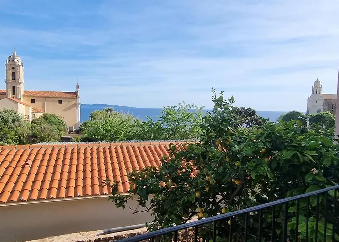 Appartement Avec Terrasse Au Centre Du Village