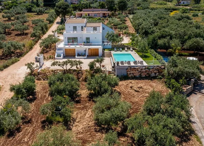Villa Maria Con Piscina E Vista Mare - Camere In Villa