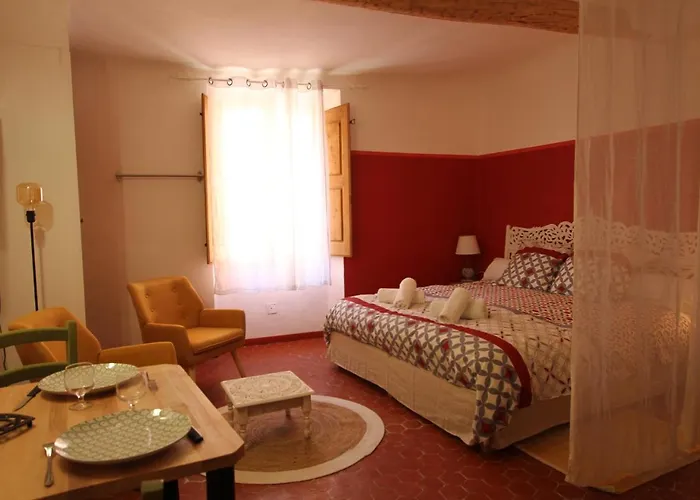 Studio Le Coquelicot By Les Toits De Cocagne