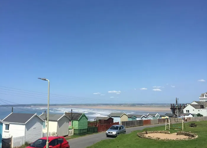 Deluxe Lundy View Villa With Sea Views