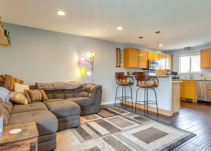 12 Mi To Denver: Golden Vacation Rental!