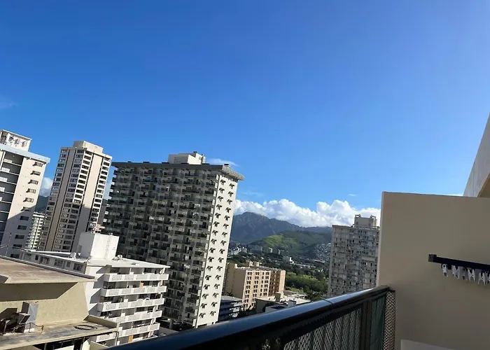 Amazing Waikiki Beach Condo 2Bed2Bath+Free Parking
