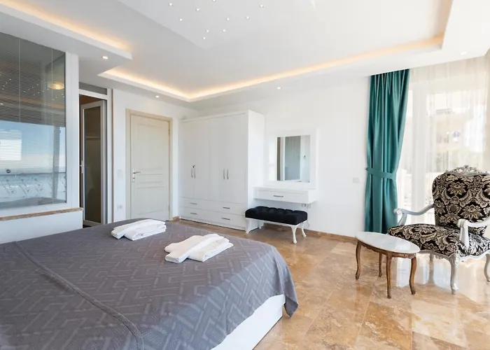4 Bedroom Luxury Villa In Kalkan With Great Sea Views