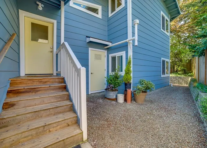 13 Mi To Dtwn Seattle! 'The Nest' Apt W/ Balcony